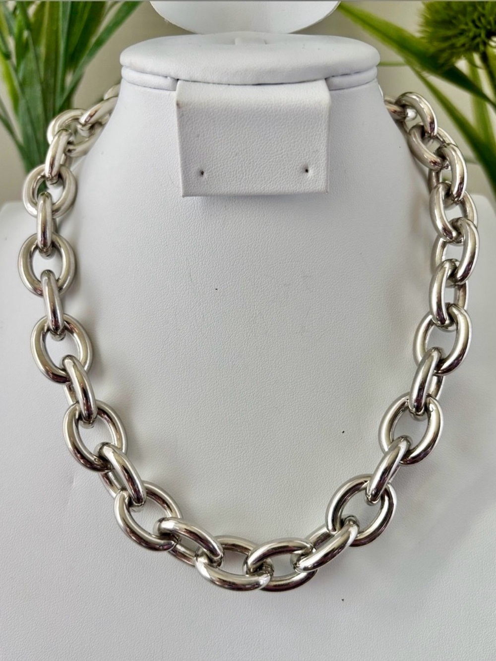 Chunky Chain Link choker,silvertone toggle clasp,heavy